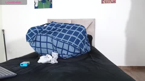 Snapshot of ferb_blackwood chatting on March 2025 12:01:02 PM Ferb Blackwood online show from March 2025 12:01:02 PM