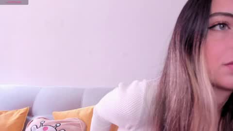 Snapshot of fernanda_aaa chatting on June 2026 03:23:01 PM fernanda online show from June 2026 03:23:01 PM