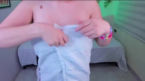 Fernanda Diaz online show from February 2026 10:10:02 PM