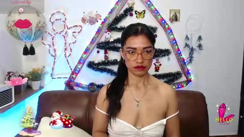 FernandaEloisa online show from December 2024 03:57:01 PM