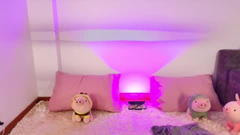 fernanda online show from March 2026 03:44:01 AM