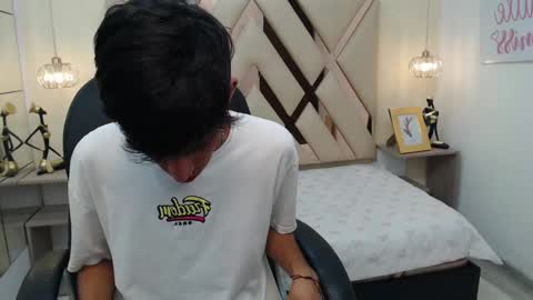 FER PHOENIX online show from February 2025 04:03:01 AM