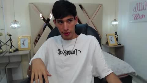 FER PHOENIX online show from February 2025 03:28:01 AM