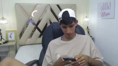 FER PHOENIX online show from March 2025 07:03:01 AM