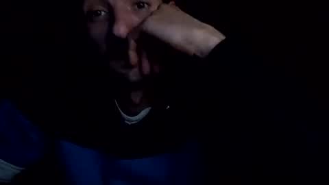 Snapshot of fffjj021 chatting on December 2024 03:20:01 AM Raised in 90s online show from December 2024 03:20:01 AM