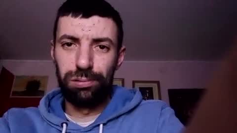 Snapshot of fffjj021 chatting on January 2025 02:24:02 AM Raised in 90s online show from January 2025 02:24:02 AM