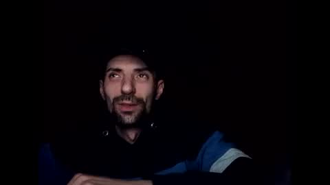 Snapshot of fffjj021 chatting on November 2025 05:29:02 PM Raised in 90s online show from November 2025 05:29:02 PM