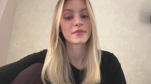 Lisa online show from December 2025 07:06:02 AM