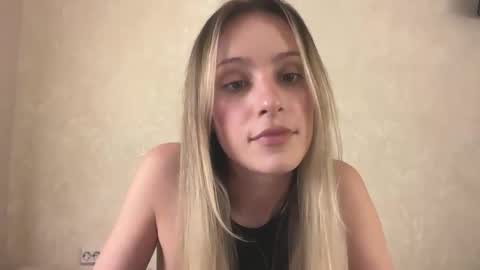 Lisa online show from December 2025 10:42:01 AM