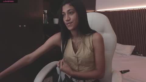 Freyja  online show from April 2026 01:16:01 AM