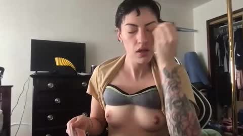 fgsammie online show from December 2025 07:53:02 PM