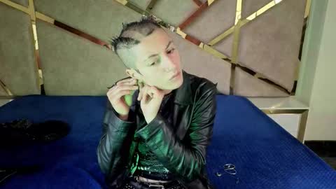 Snapshot of fieramadame chatting on December 2025 12:54:01 PM online show from December 2025 12:54:01 PM