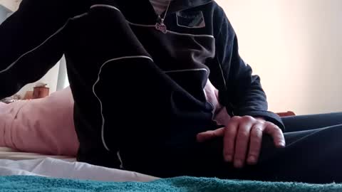 Snapshot of fifi010203 chatting on February 2025 08:21:02 AM fifi010203 online show from February 2025 08:21:02 AM