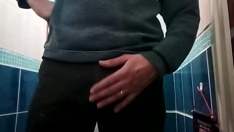 Snapshot of fifi010203 chatting on February 2025 10:59:02 AM fifi010203 online show from February 2025 10:59:02 AM