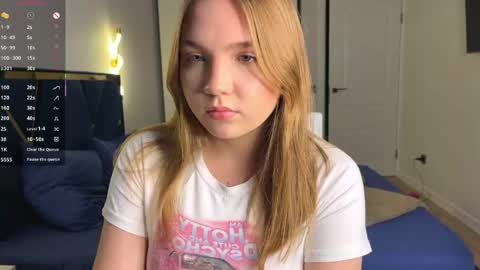 Rebecca online show from May 2026 07:00:01 PM