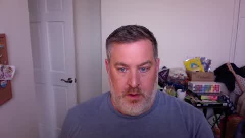 Snapshot of fightingphoenix chatting on April 2026 04:27:01 PM fightingphoenix online show from April 2026 04:27:01 PM