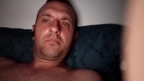 Snapshot of figonik chatting on September 2025 08:08:02 PM Nick online show from September 2025 08:08:02 PM