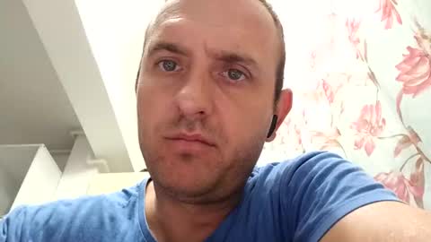 Snapshot of figonik chatting on October 2025 05:03:02 AM Nick online show from October 2025 05:03:02 AM