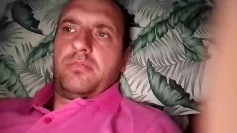 Snapshot of figonik chatting on October 2025 04:53:02 AM Nick online show from October 2025 04:53:02 AM