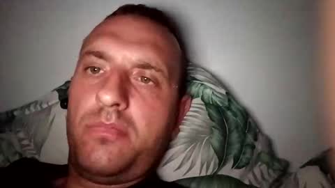 Snapshot of figonik chatting on October 2025 08:09:02 PM Nick online show from October 2025 08:09:02 PM