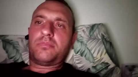 Snapshot of figonik chatting on October 2025 07:14:01 PM Nick online show from October 2025 07:14:01 PM