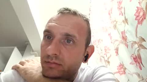 Snapshot of figonik chatting on October 2025 05:04:02 AM Nick online show from October 2025 05:04:02 AM