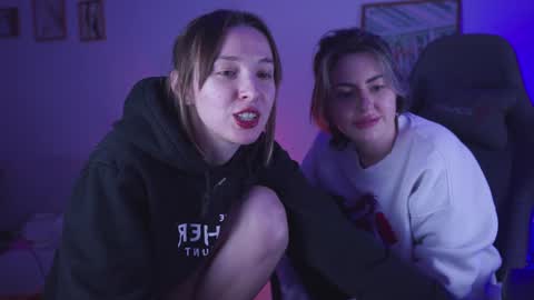 Snapshot of filipinaadams chatting on December 2024 02:35:02 PM cap and Lana  online show from December 2024 02:35:02 PM