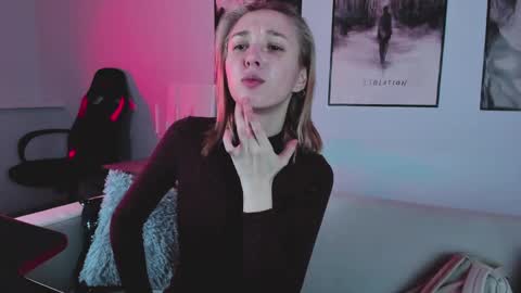 Snapshot of filipinaadams chatting on February 2025 02:12:01 AM cap and Lana  online show from February 2025 02:12:01 AM