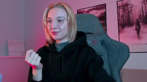 Snapshot of filipinaadams chatting on February 2025 02:06:02 AM cap and Lana  online show from February 2025 02:06:02 AM