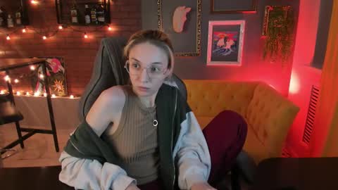 Snapshot of filipinaadams chatting on September 2025 08:19:01 PM cap and Lana  online show from September 2025 08:19:01 PM