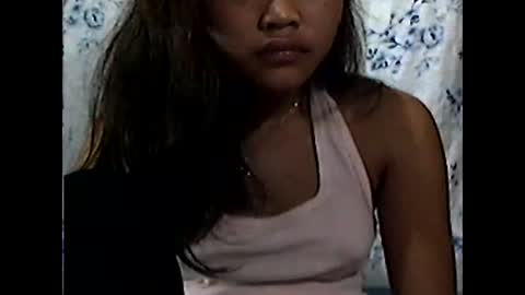 Snapshot of filipinagirl_18 chatting on April 2026 09:27:01 PM filipinagirl_18 online show from April 2026 09:27:01 PM
