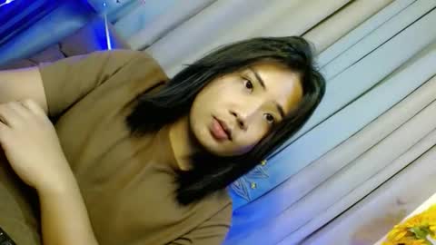 Cassandra Madrigal online show from April 2026 12:25:01 PM