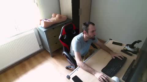 Jane and Findo online show from March 2025 09:43:01 AM