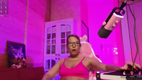 Snapshot of findom_lady_shine chatting on April 2026 04:24:02 PM Lady online show from April 2026 04:24:02 PM