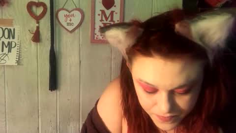 Snapshot of findommefoxi chatting on February 2025 01:03:02 AM findommefoxi online show from February 2025 01:03:02 AM