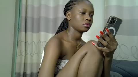 fine_queen12 online show from March 2025 01:06:02 PM