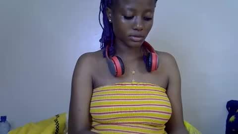 Snapshot of fine_slim chatting on October 2025 05:48:02 PM slimmie online show from October 2025 05:48:02 PM