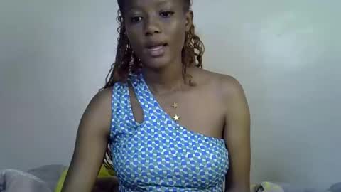 Snapshot of fine_slim chatting on December 2025 08:17:01 PM slimmie online show from December 2025 08:17:01 PM