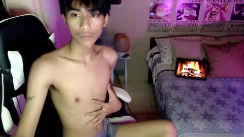 Snapshot of fineboii_rey18 chatting on May 2026 10:09:02 AM fineboii_rey18 online show from May 2026 10:09:02 AM