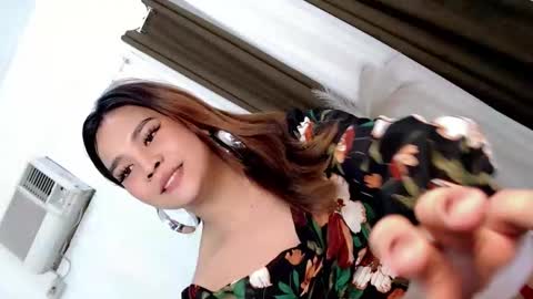 Jasmine online show from November 2025 09:37:02 PM