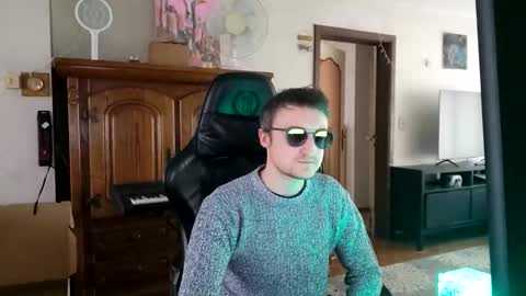 FingerExpert online show from October 2025 12:27:02 PM