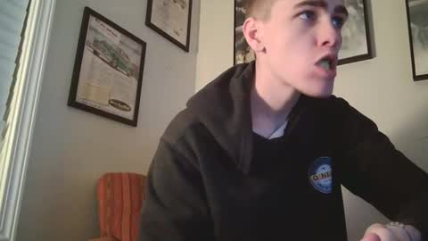 Snapshot of finnabun33 chatting on December 2024 12:32:02 AM Jake I am Bicurious online show from December 2024 12:32:02 AM