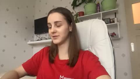 Keite wanna play  Meow online show from December 2025 10:32:02 AM