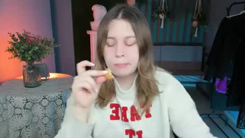 fiora online show from March 2025 05:12:01 AM