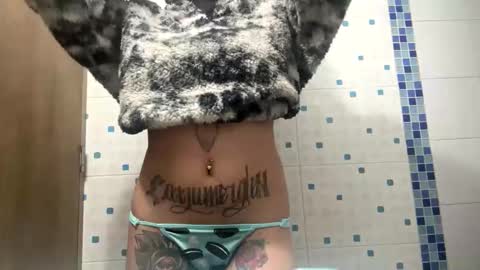 F I O R E L L A  online show from September 2025 04:01:02 AM