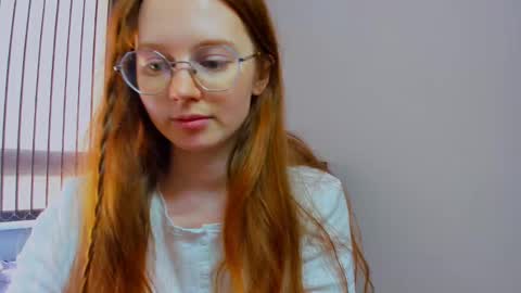 fire_luna online show from January 2025 10:08:01 AM