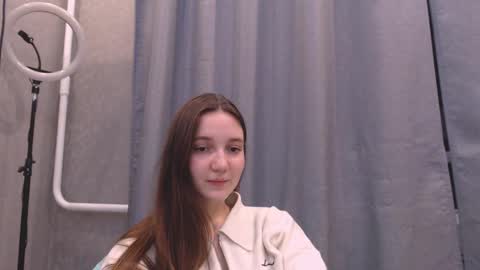 fireflies_fly_ online show from January 2025 06:31:01 PM