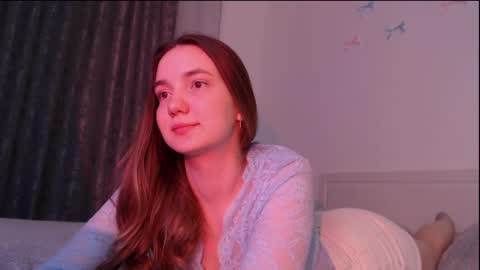 fireflies_fly_ online show from April 2026 07:48:01 PM