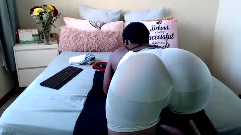 fitblair66_ online show from April 2026 12:49:01 PM