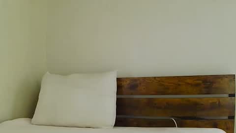 flowergirl online show from October 2025 07:32:01 PM